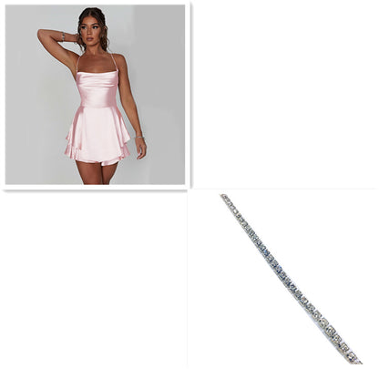 Robe Satinée Courte à Bretelles