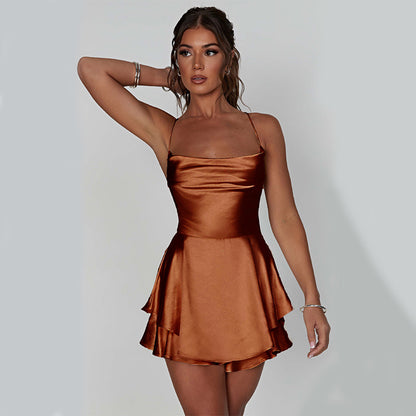 Robe Satinée Courte à Bretelles