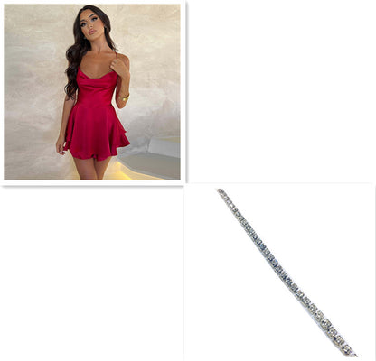 Robe Satinée Courte à Bretelles